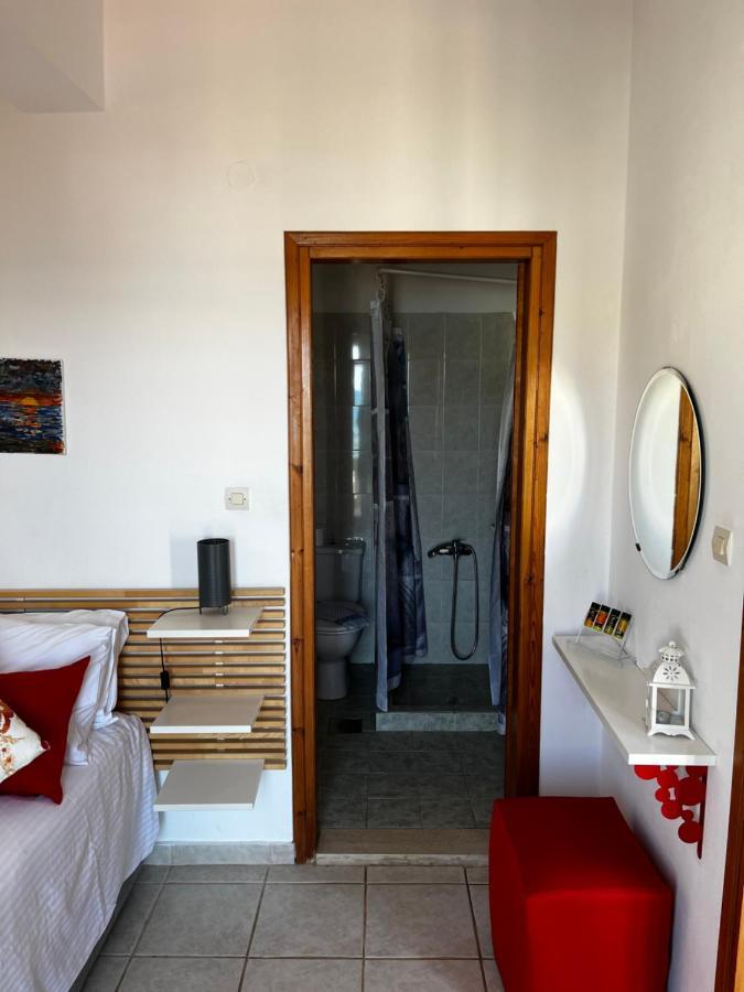 Michael Apartments Agia Marina Dış mekan fotoğraf