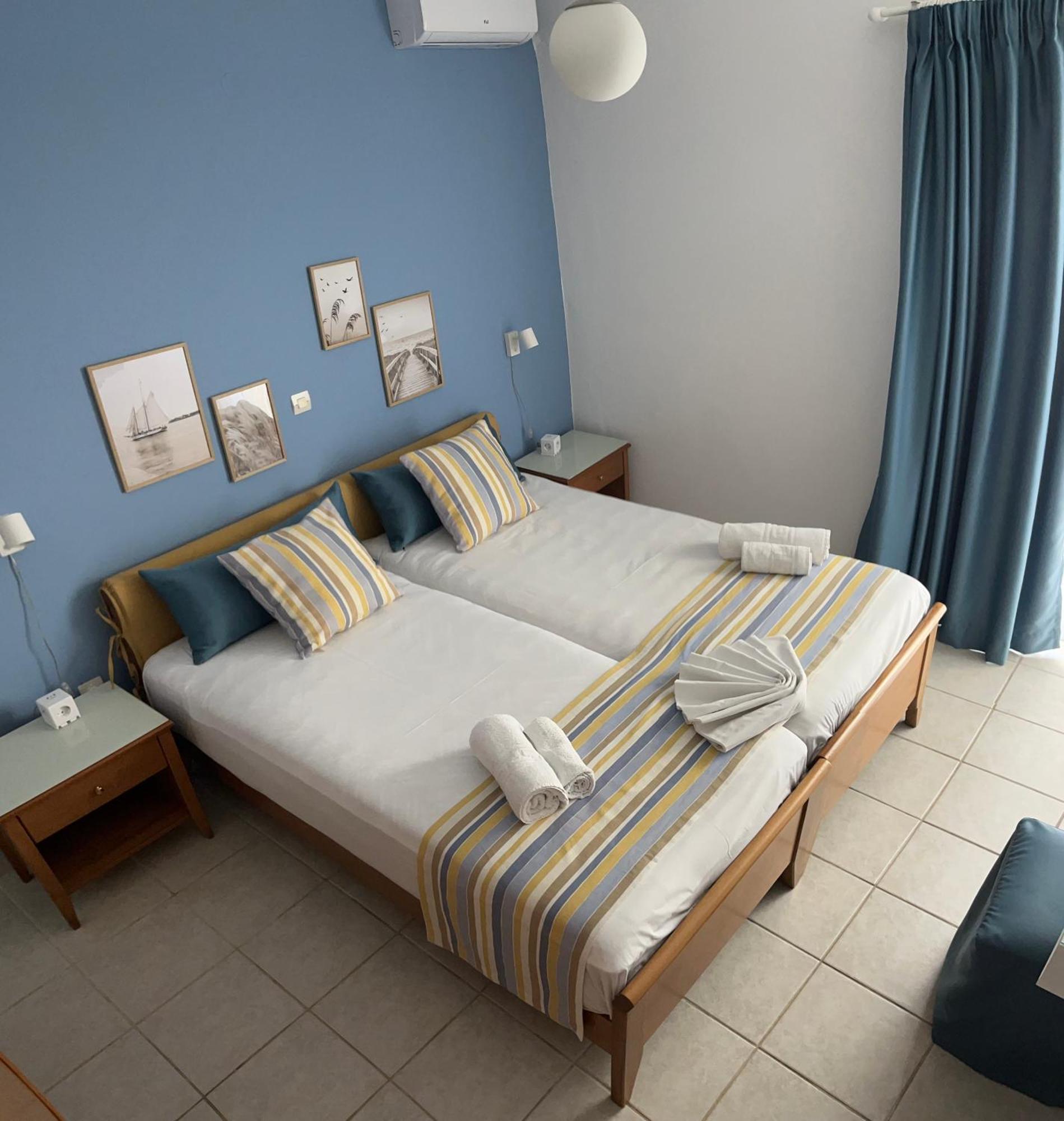 Michael Apartments Agia Marina Dış mekan fotoğraf